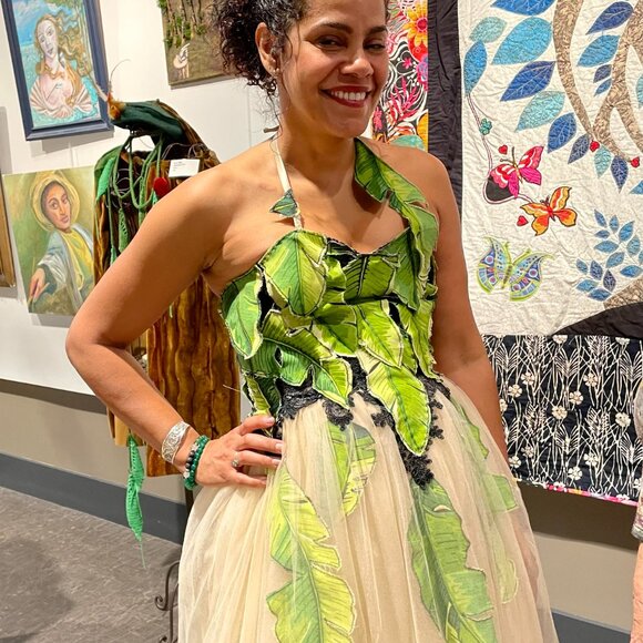 Meet your Posher, Elizabeth - Picture 12 of 16